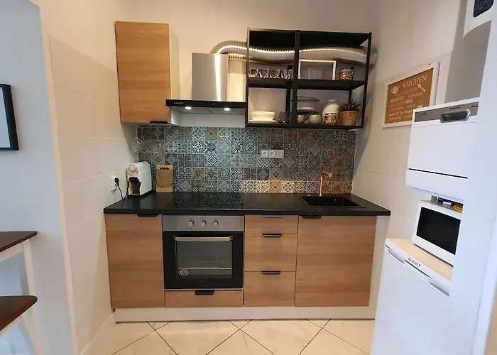 Front Ocean View Апартаменты *